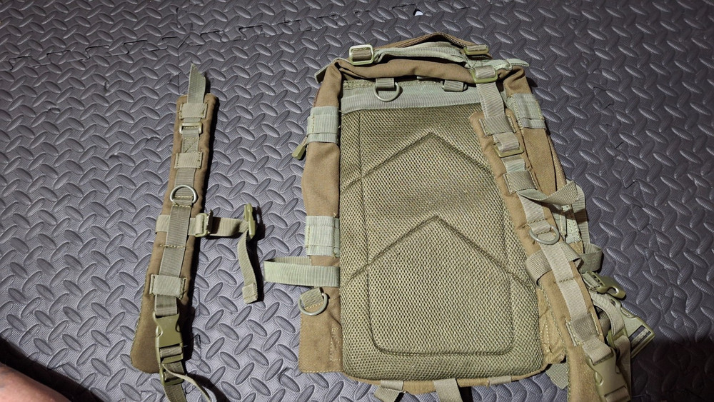 OD Green tactical medic backpack, used, great condition, 1 strap needs replacing