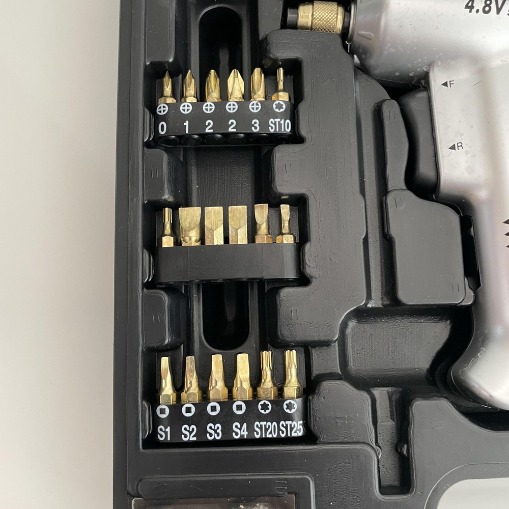 DuraPRO PalmPro Deluxe 4.8V Cordless Screwdriver Set Case Silver Tool Kit
