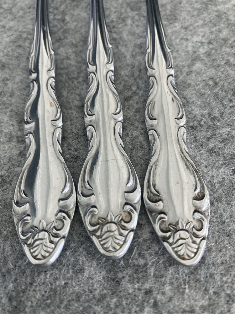 3 TOWLE/SUPREME CUTLERY STAINLESS FLATWARE, "PIERRE" PATTERN DINNER FORKS