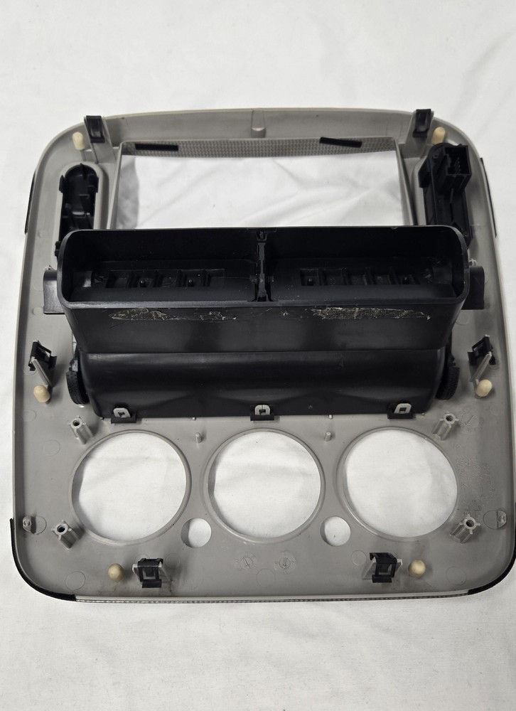 2004 Ford Explorer XLT Front Dash Radio Bezel Trim Assembly