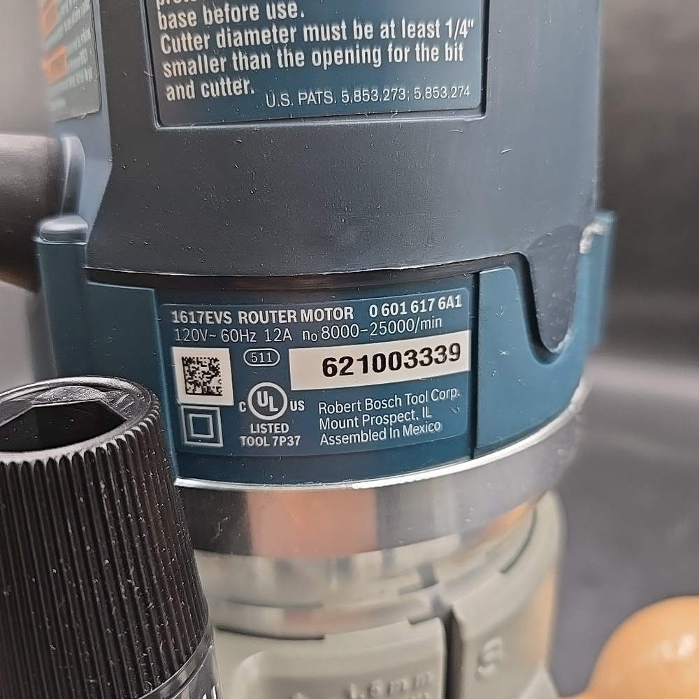 *READ* Bosch 1617EVS 2.25 HP Electronic Variable-Speed Fixed-Base Router