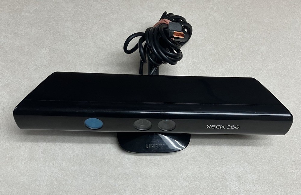 Microsoft Kinect Sensor for XBox 360 - TESTED WORKS