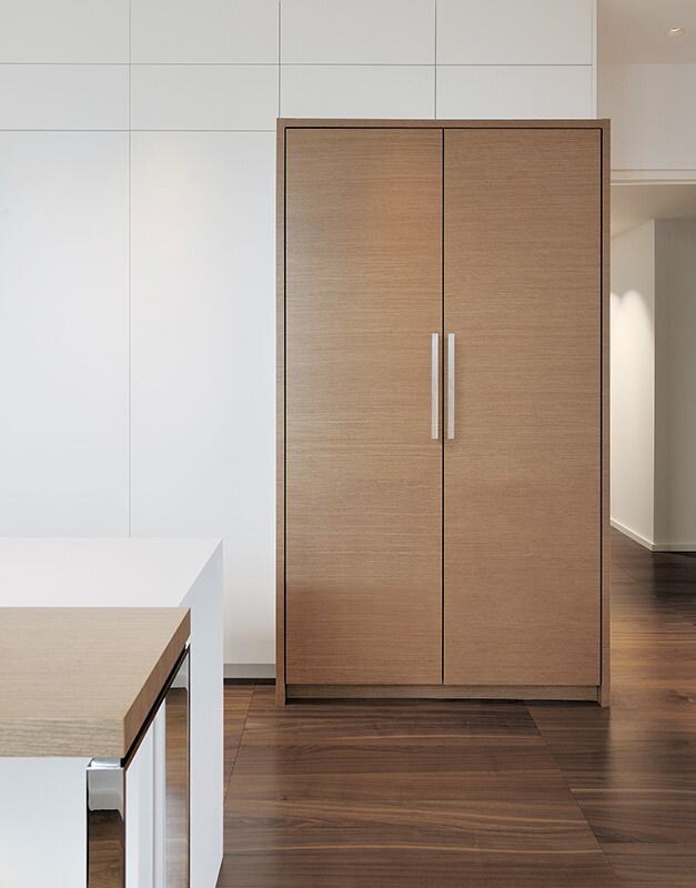 Sub-Zero 24 Inch Designer Column Refrigerator IC-24R-RH Panel Sold Separately *