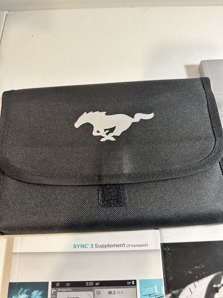 2016 Ford Mustang Owner's Manual Set