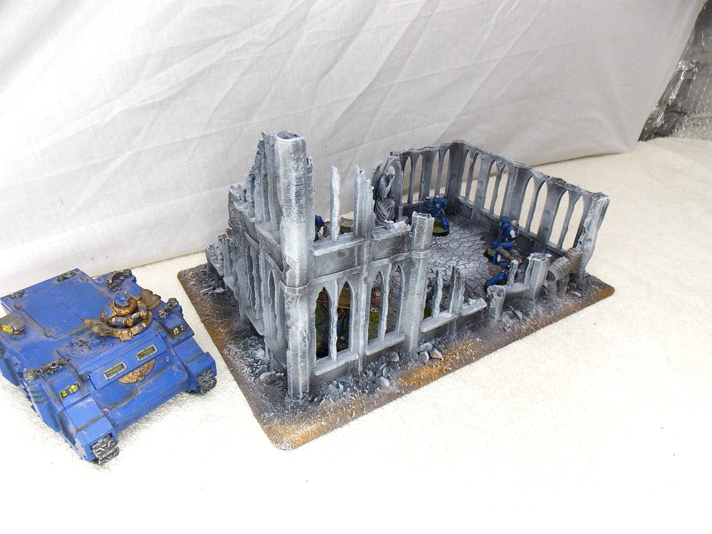 WARGAMING TERRAIN PAINTED BUILDING