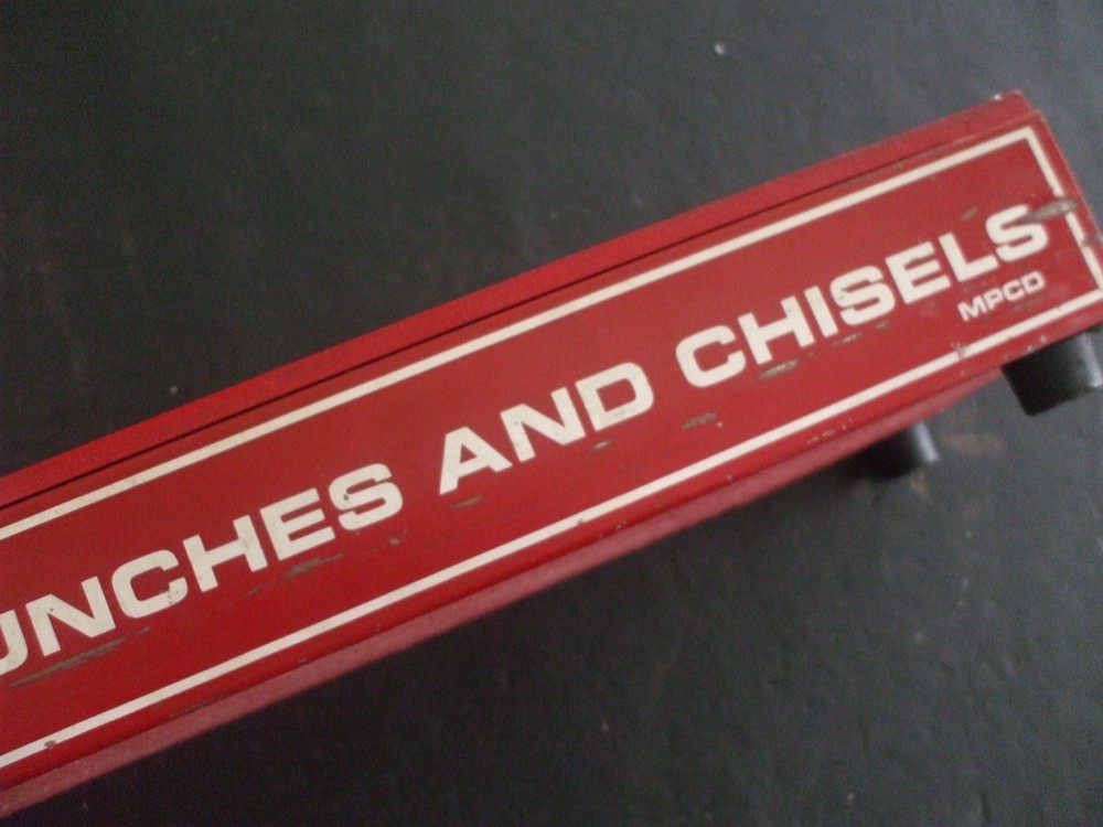 VITAGE MATCO TOOLS PUNCHES AND CHISELS STAND HOLDER DISPLAY