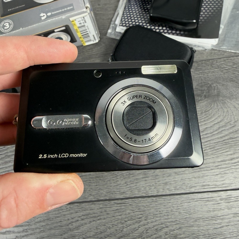 Tchibo Digitalkamera TCM 237525 Digital Still Camera 6MP Black Tested Working
