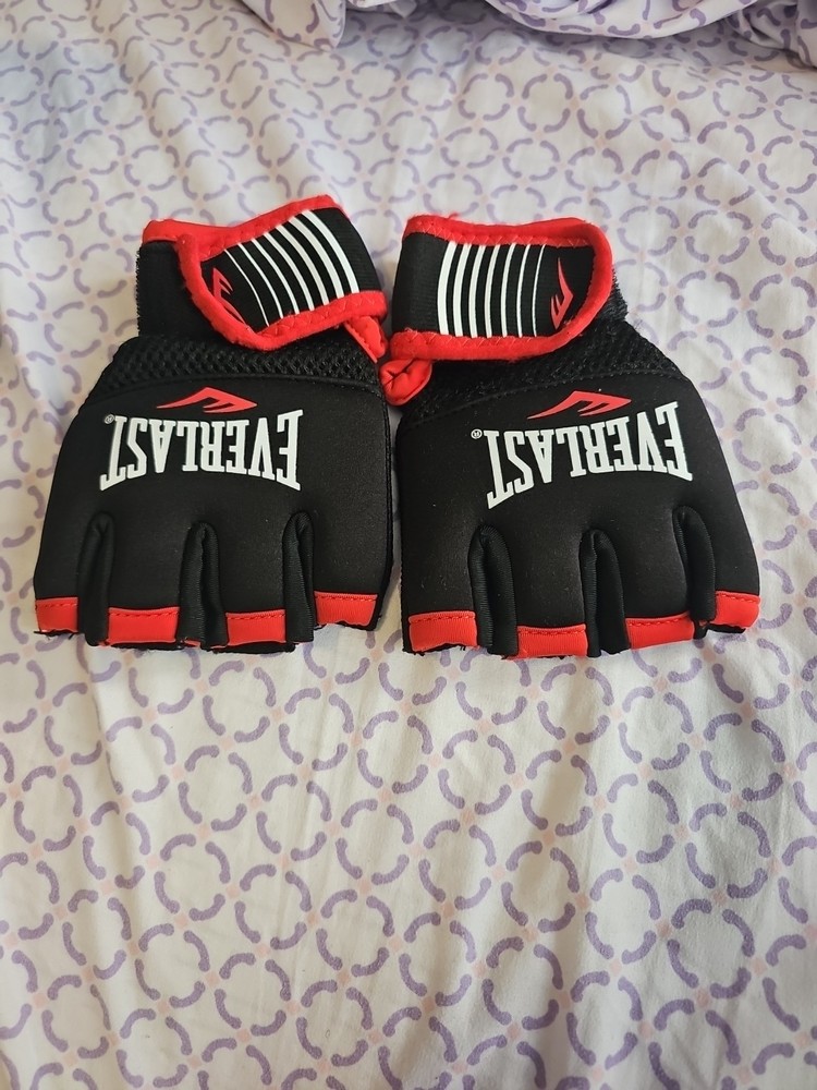 Everlast Evercore Pull- On Handwraps