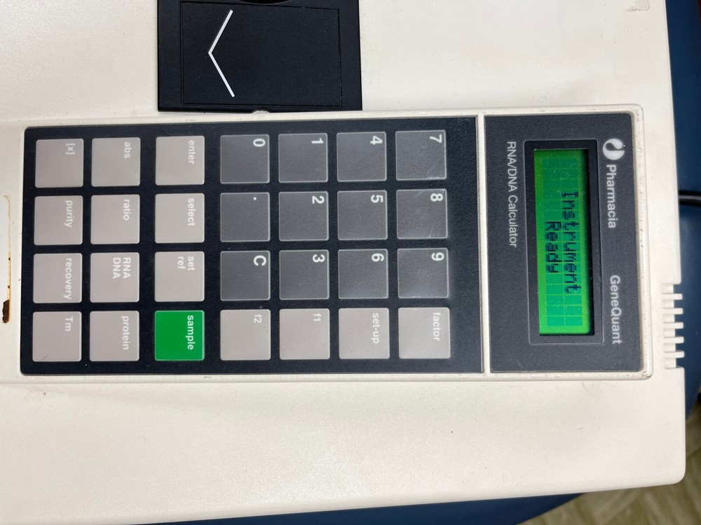 Pharmacia Gene Quant UV spectrophotometer