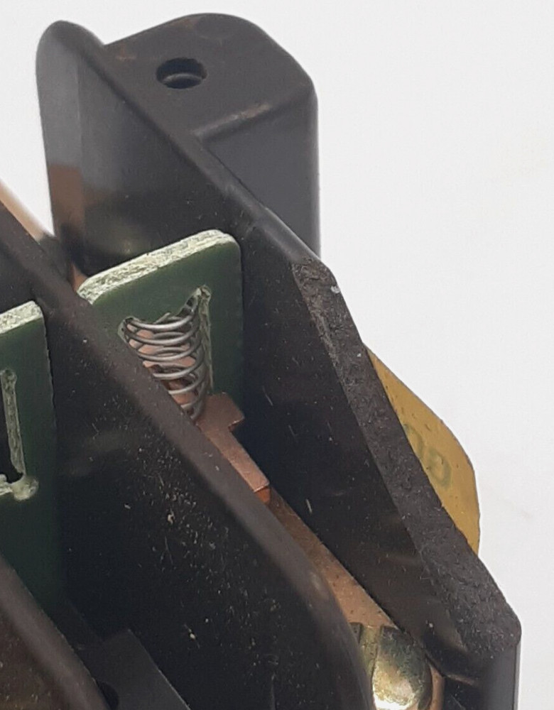 Gould 2210 DP-H 20AA Contactor - BROKEN PLASTIC