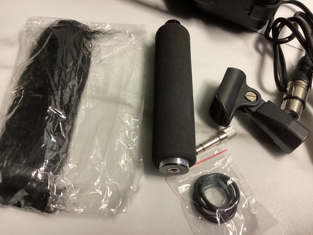 Kodak MIC711 Microphone with case.