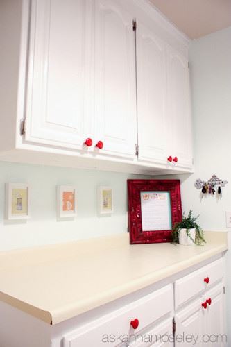 1-1/2" Ceramic Knob Coca Cola Red