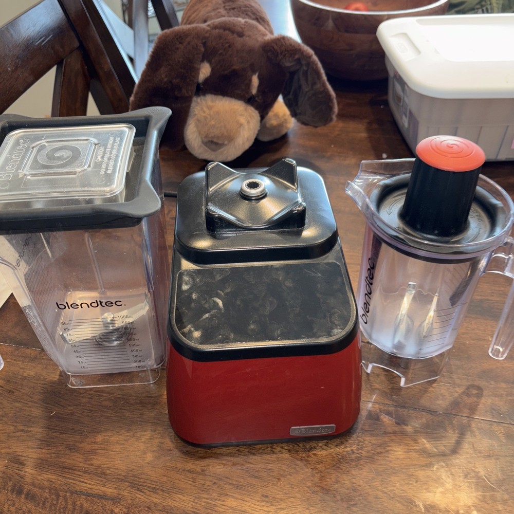 Blendtec Total Blender Designer Blender Model CTB1 Red