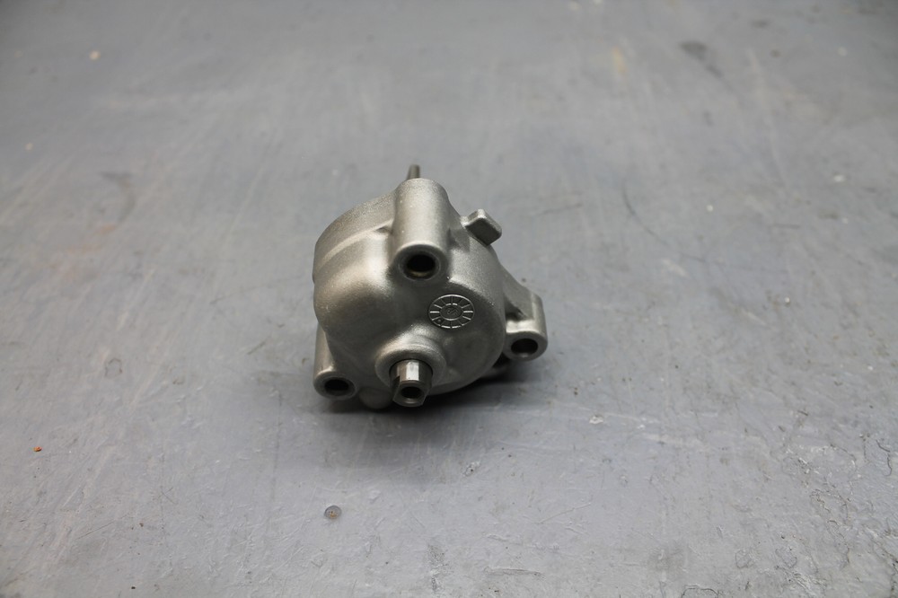 2010 TRIUMPH THUNDERBIRD ENGINE MOTOR OIL PUMP