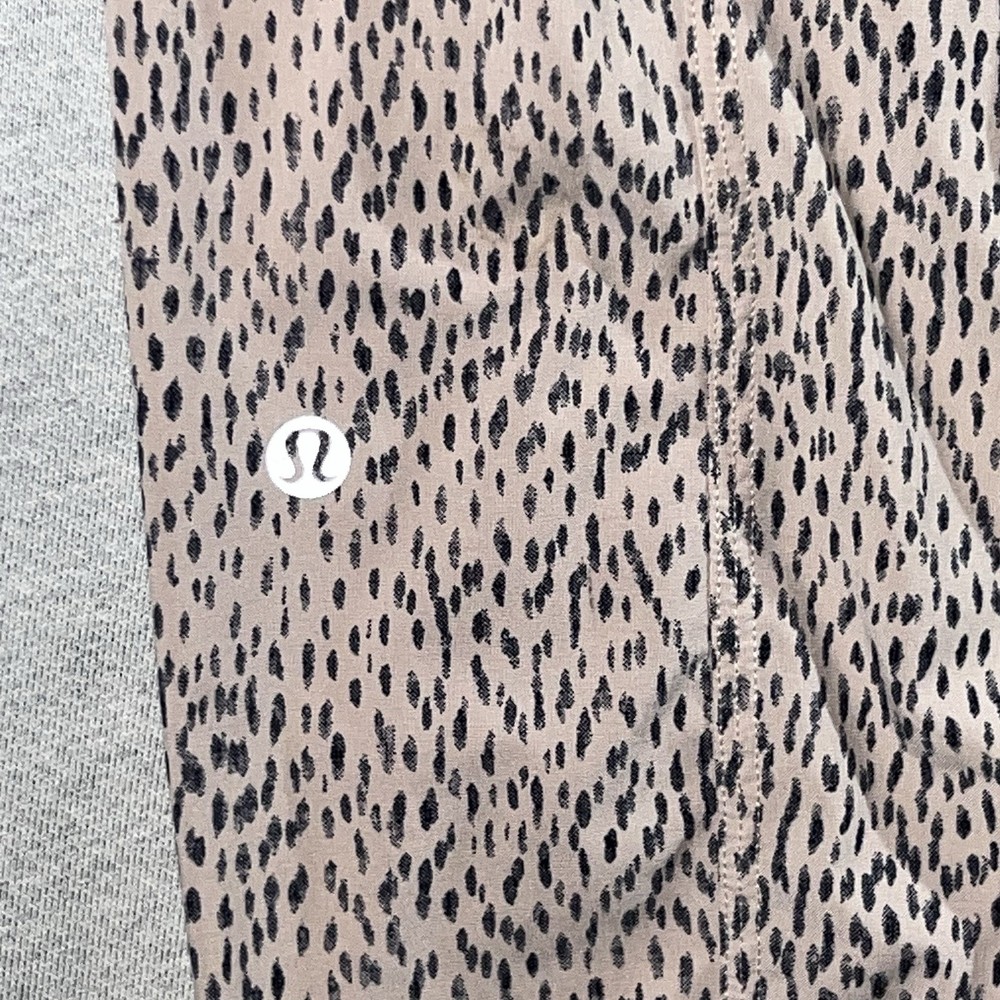 Lululemon Step Lively Crop Dottie Dash Grain Beige Size 4 Adjustable Leg