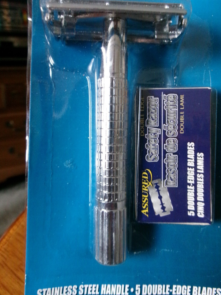 Sealed Assured Double Edge Safety Razor