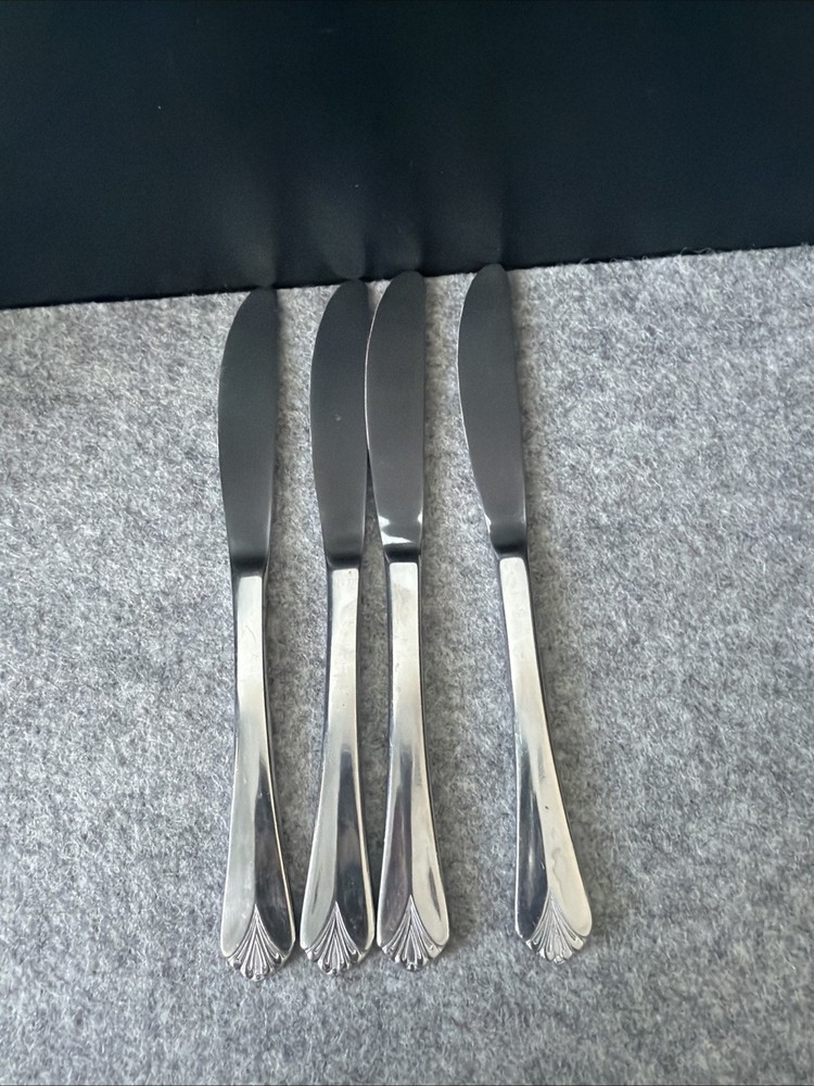 4 Farberware BAYPORT Stainless Steel Dinner Knives Flatware