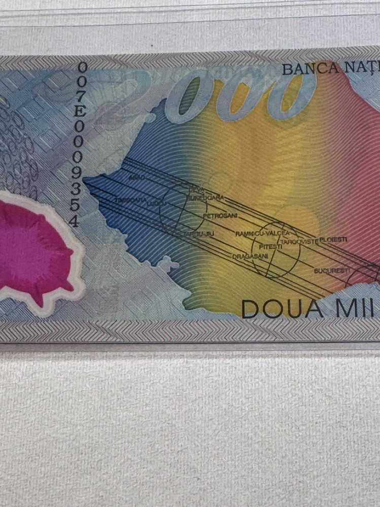 1999 Romania 2000 Lei Total Eclipse Polymer Banknote P# 111a