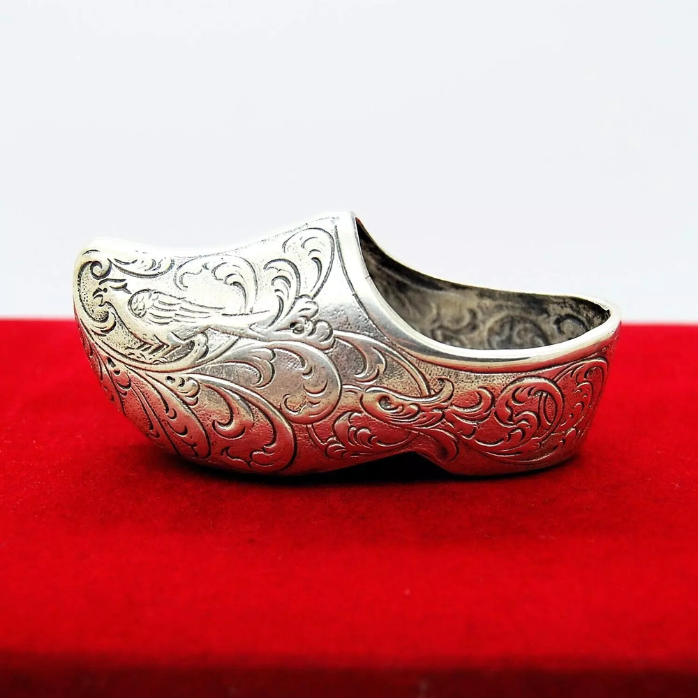 VINTAGE 835 SILVER SCROLL DECORATIONS MINIATURE DUTCH SHOE