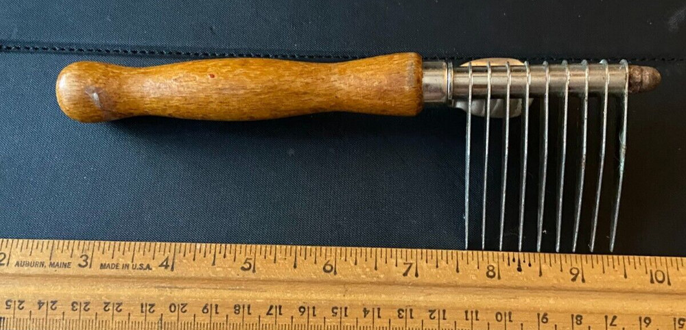 Long Tooth Dematting Comb for Large Mats