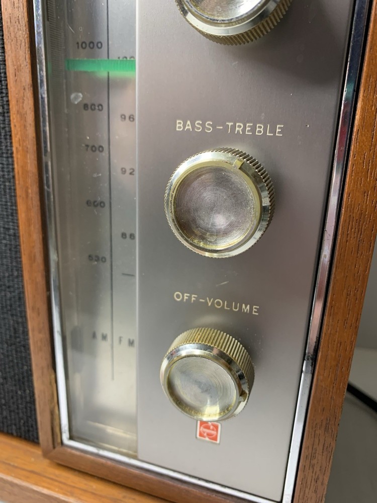Panasonic Solid State Table Top FM-AM 10- Transistor 6-Diode Radio RE-785 Tested