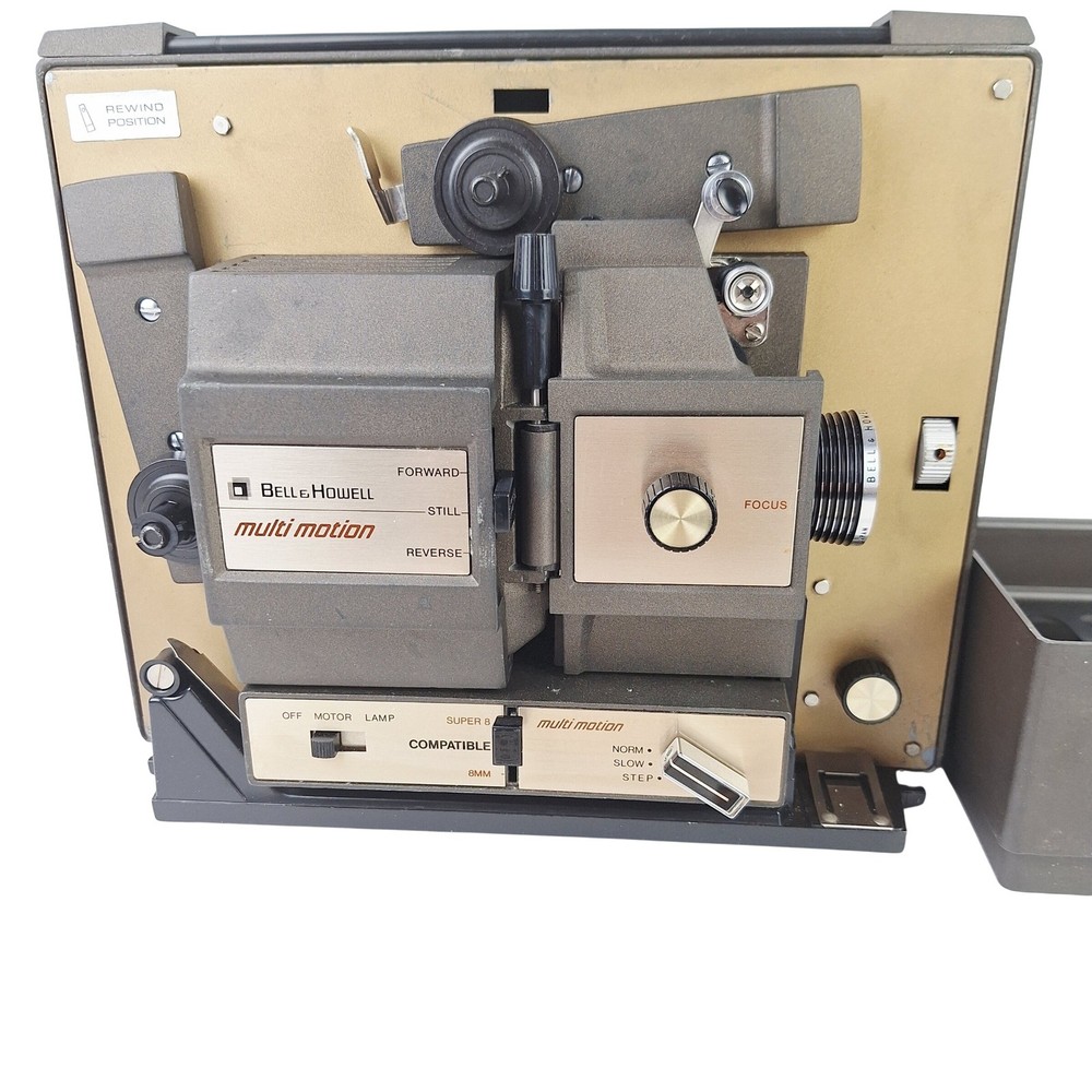 Bell & Howell Autoload 8mm Projector Design 497A Multi Motion Super 8 Woodgrain