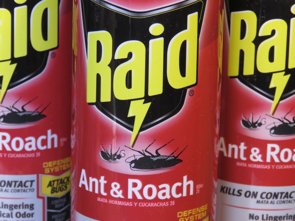 3 Cans Raid Ant & Roach Killer Spray Keeps Killing for Weeks Lavender Scent