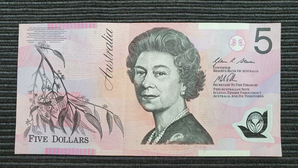 AUSTRALIA $5 2013 LAST PREFIX Banknote EA13 913833