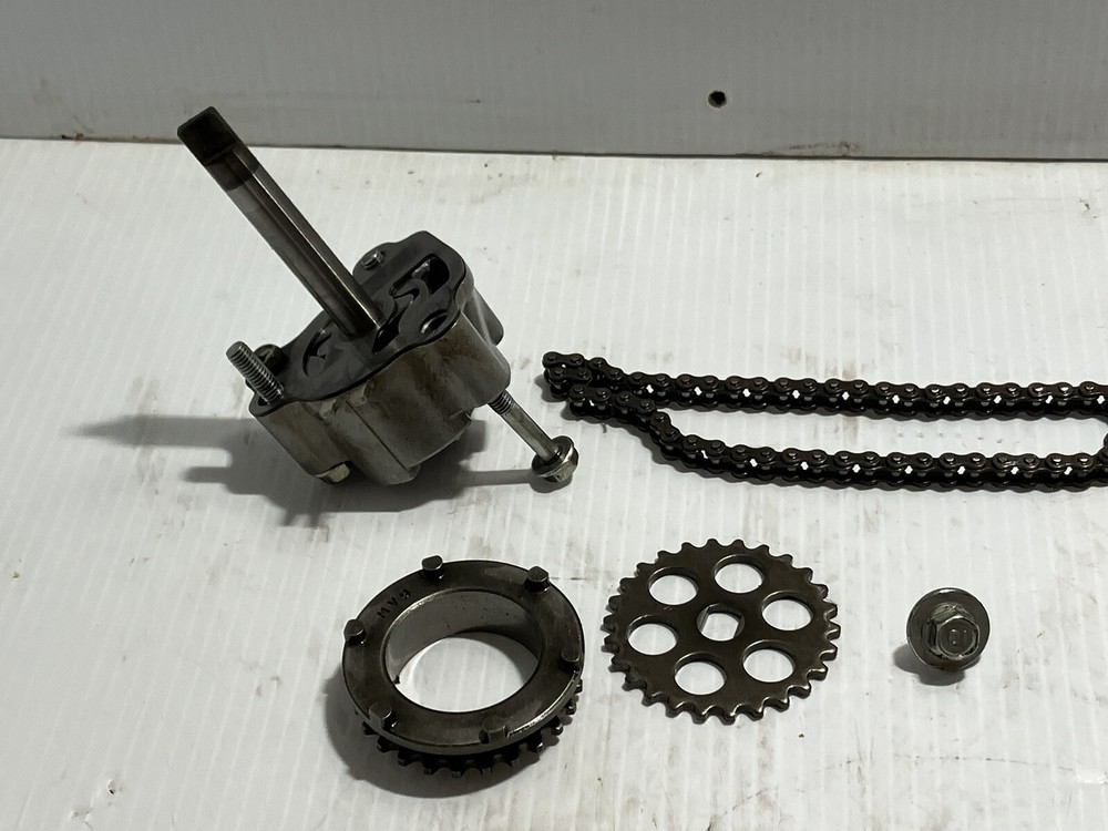 2000 Honda Cbr929rr Oil Pump Assembly (OEM)