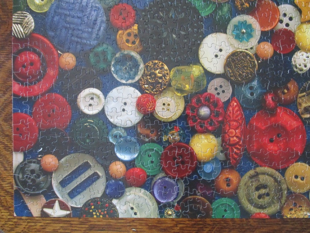 Vintage 1996 Hoyle Jigsaw Puzzle BUTTONS 1000 pieces complete