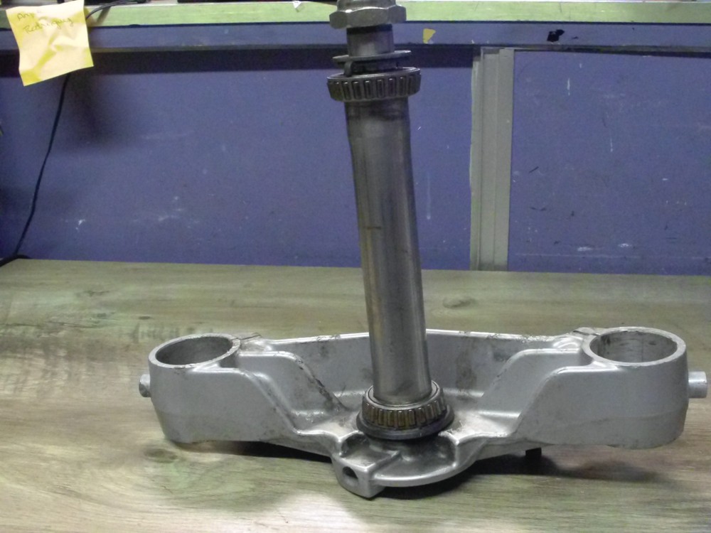 2007 Kawasaki Vulcan 2000 Lower Triple Tree - OEM