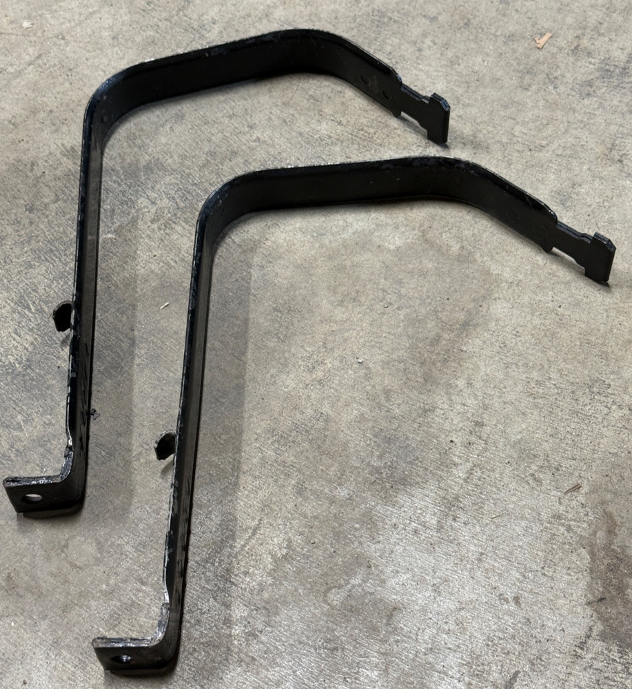 DEF Tank Straps 22809342