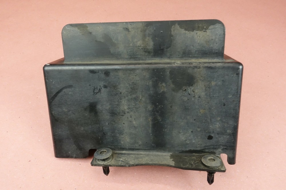 2004-2008 2009 2011 SUZUKI V-Strom 650 DL650 ABS PUMP UNIT MODULE COVER