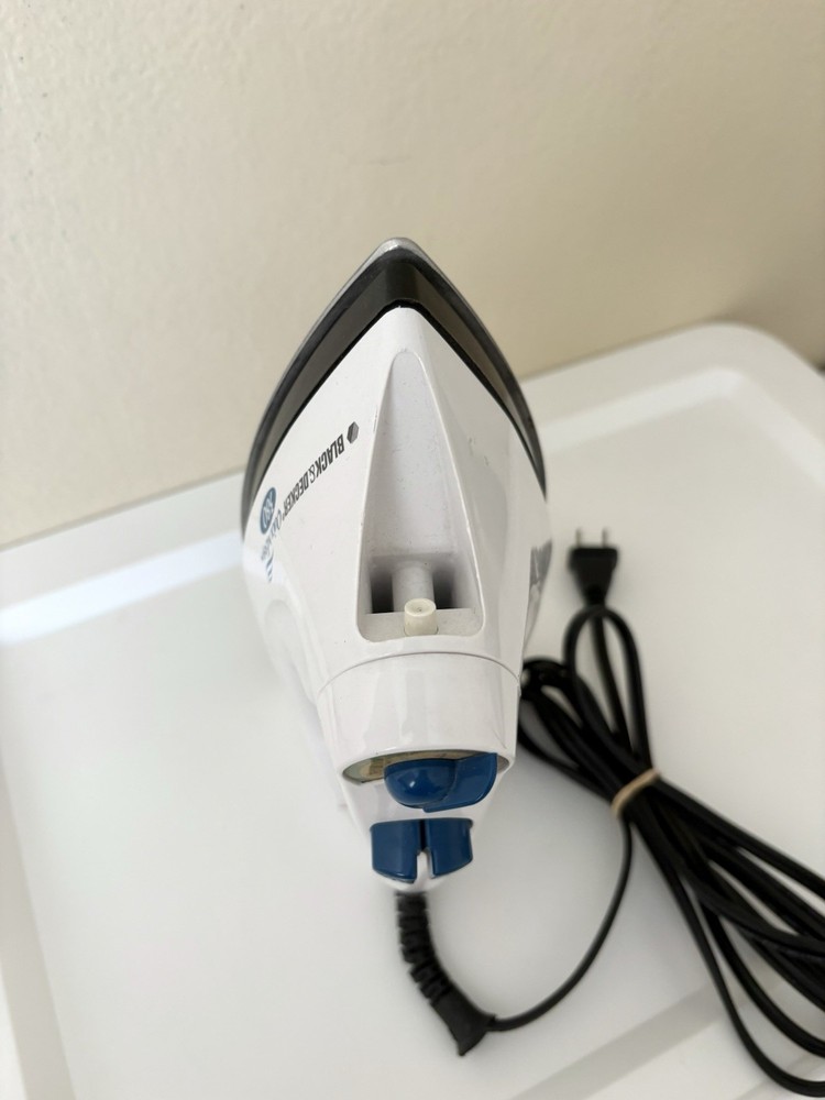 Black & Decker Quick ‘N Easy 380 Iron White 120V