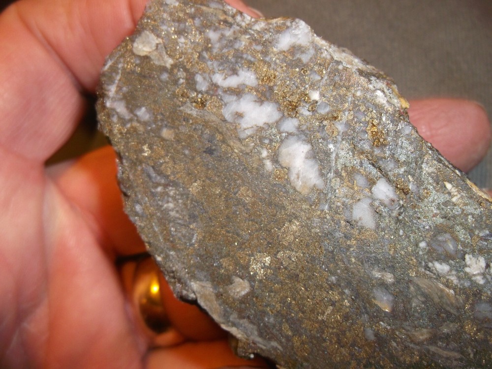 Gold, silver, copper, 345 grams samples ,ore high grade .