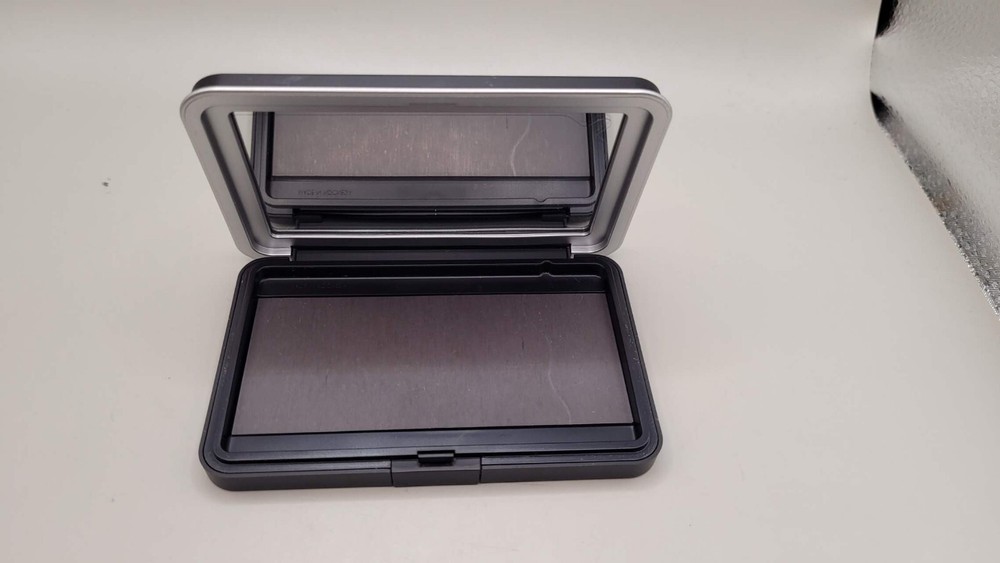 MAKEUP FOR EVER EMPTY METAL PALETTE MEDIUM 3X4 INCH