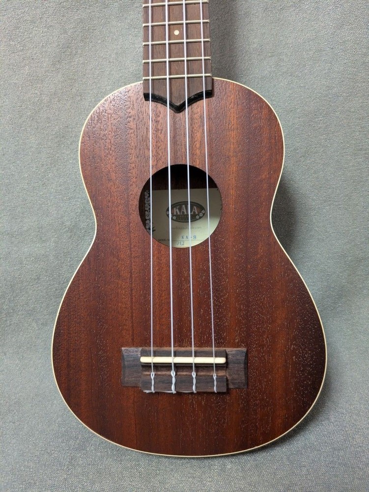 [Good condition] KALA KA-S soprano ukulele with soft case
