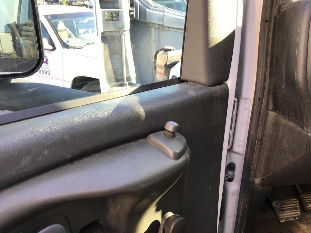 Replaces 2009 GMC C7500 CAB , OH