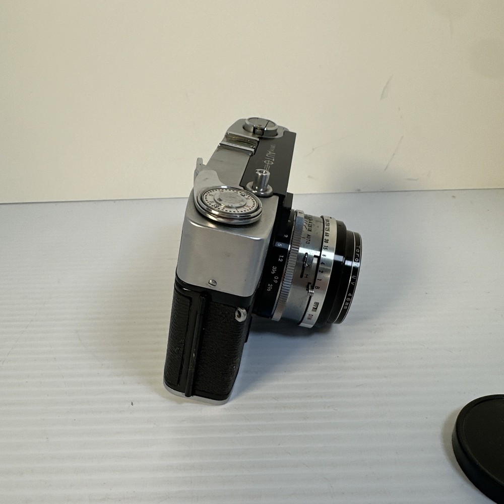 Vintage 1960's Taron Auto EE Rangefinder Camera