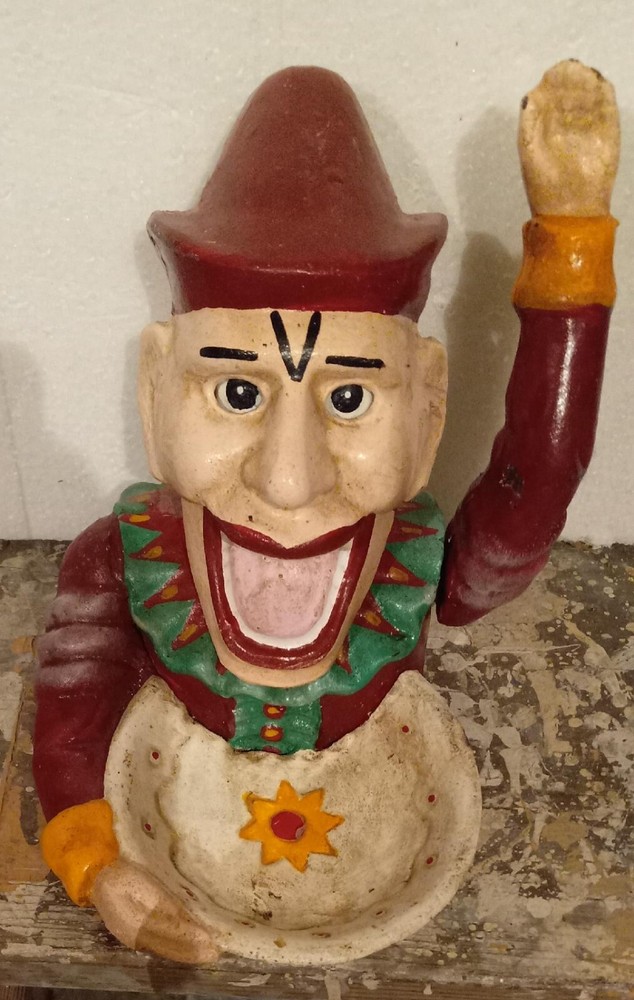 Clown Cast Iron Mechanical Nutcracker Dish
