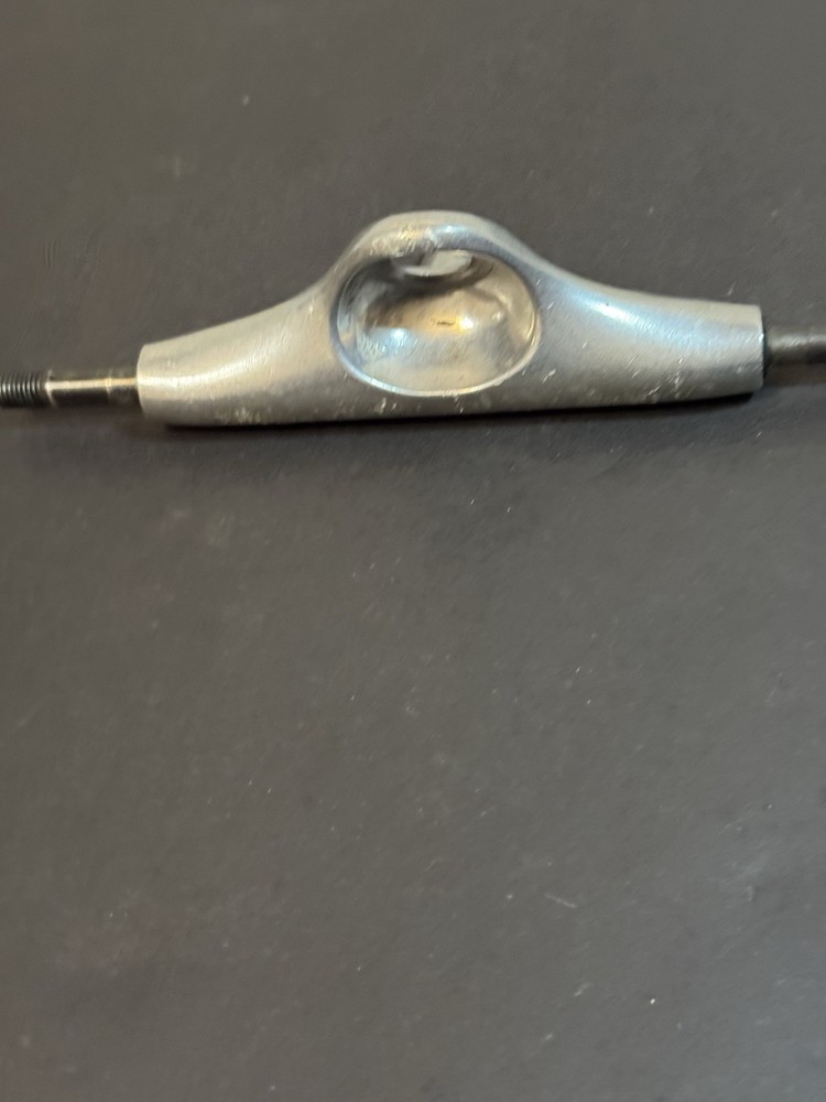 Used Skateboard Trucks