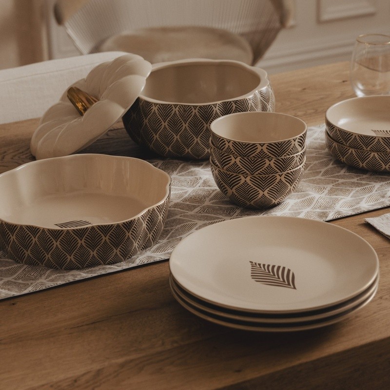 4 Pack Stoneware Dinner Plates Fall Leaf Microwave Dishwasher Safe Tableware New