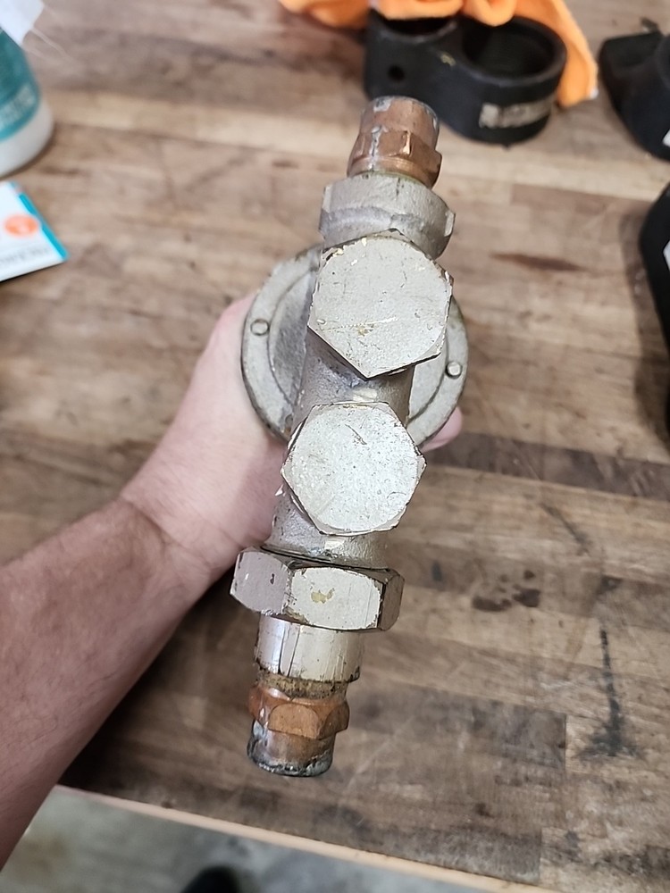 Watts Water Pressure Regulator 3/4” 25AUB STD