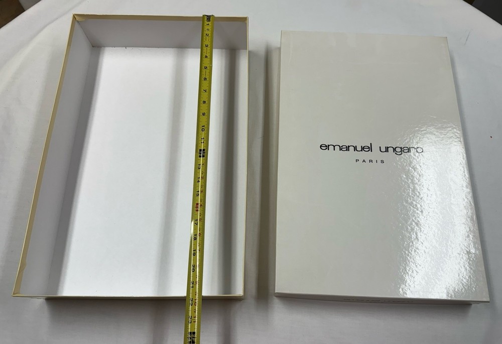 EMANUEL UNGARO Paris EMPTY XXL GIFT BOX 22"