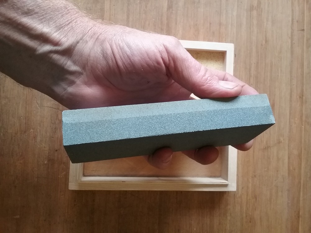 AMT Sharpening Stone - Tool Sharpening Stone in Wooden Case