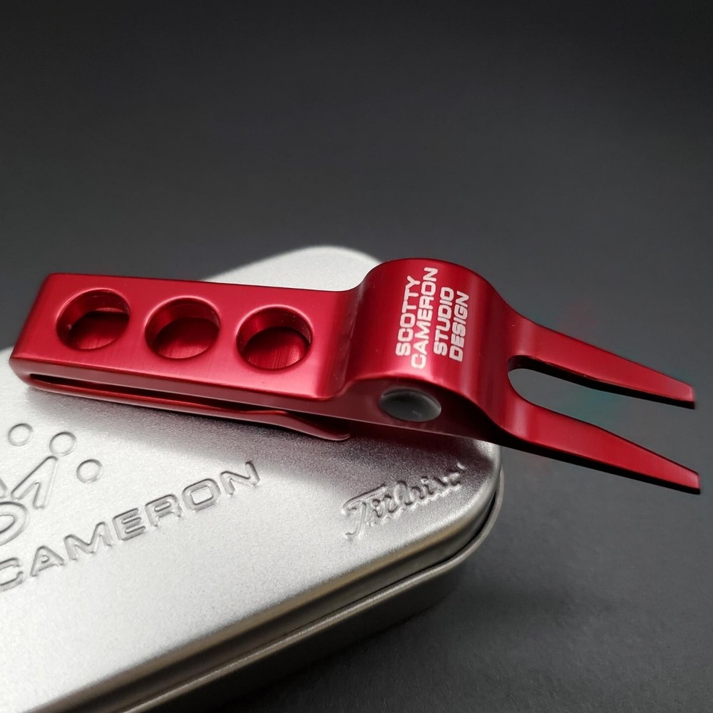 SCOTTY CAMERON RED PIVOT TOOL