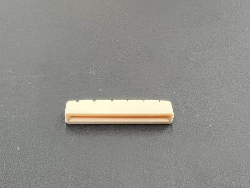 Folk W.D. Guitar Nut (V23717)