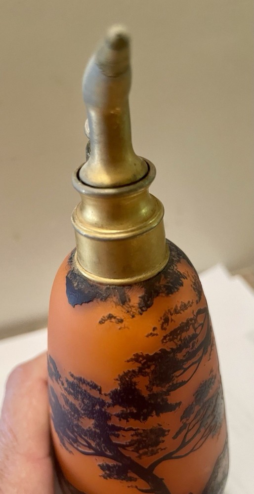 Richard Cameo Glass Perfume Atomizer