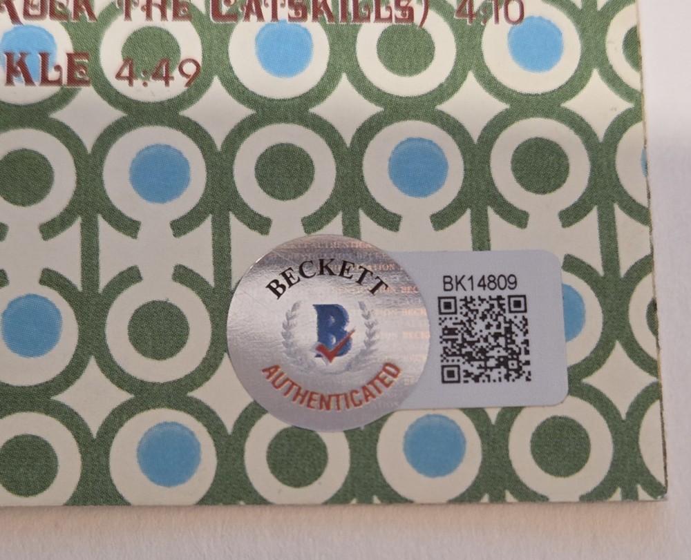 BECK AUTOGRAPHED BECKETT COA BAS CD SIGNED MUSIC DISPLAY ODELAY GIFT PRESENT