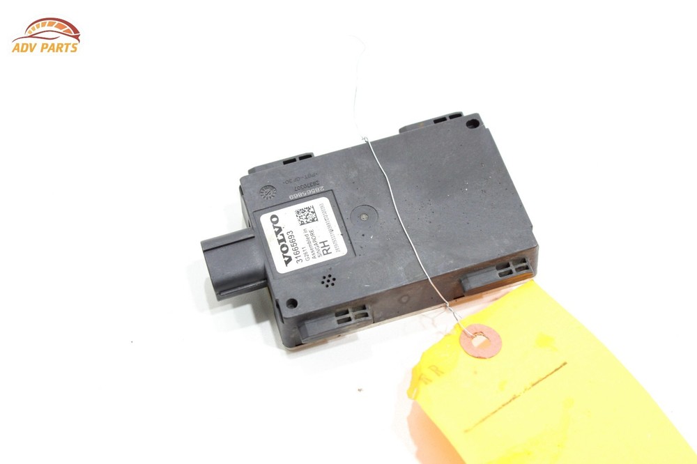 2017-2019 VOLVO S90 REAR RIGHT PASSENGER SIDE BLIND SPOT RADAR SENSOR MODULE OEM
